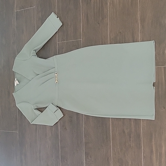 H&M Dresses & Skirts - H&M Saige Green Dress